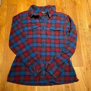 Patagonia women’s flannel size 2.